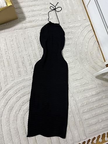 Nova sa etiketom, pletena maxi haljina do poda. Standard velicina — 1