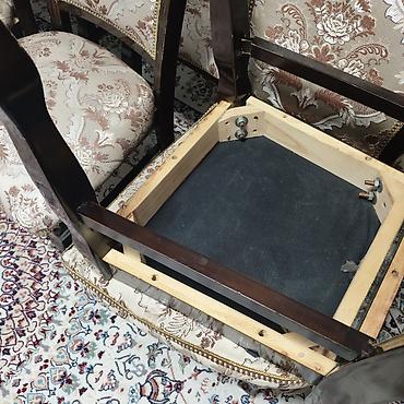 Стулья для зала: Набор из 10 обеденных стульев в классическом стиле. 1500сом за шт - — 4