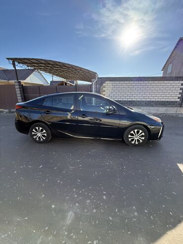 Toyota: Toyota Prius: 2022 г., 1.8 л, Вариатор, Гибрид, Хэтчбэк — 4