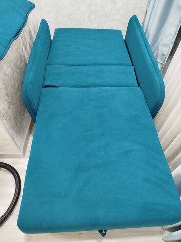 Другая мебель: Продаю диван-кровать, размер 1.90*0.95 в раскладном состоянии — 6