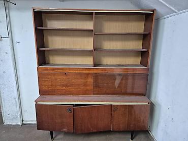 Шифоньеры, шкафы для одежды: Шкафы деревянные. Цены от 700 сом до 2000 сом. Пишите номер фото — 18