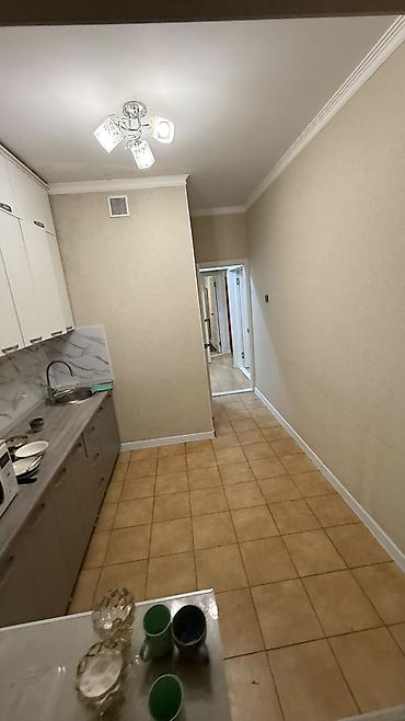 3 комнаты, 72 м², Золотой квадрат 106 серия, 3 этаж at lalafo.kg 3 комнаты, 72 м², Золотой квадрат 106 серия, 3 этаж