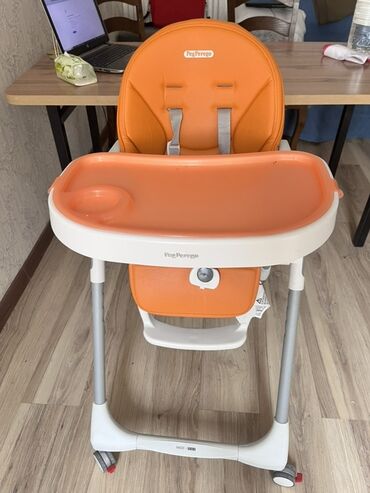 для кормление: Стульчик для кормления, Peg perego, Пластик, Другой вид, цвет - Оранжевый