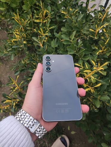 400 manatlıq telefonlar: Samsung Galaxy S23 FE, 128 GB, rəng - Qara, Sensor, Barmaq izi, Simsiz şarj