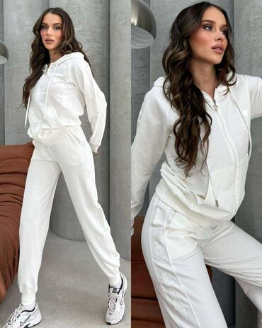 Gornji i donji deo: S - 2XL
4.600 din na lalafo.rs — 7 Gornji i donji deo: S - 2XL
4.600 din — 7