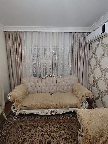 deri xalca: Klassik üslubda qonaq otağı mebel dəsti. 2 ildi alınıb - Tərkib: 1 — 1