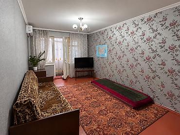 Батирлерди сатуу: 2 бөлмө, 44 м², 8-мкр 104-серия, 2 кабат, Эски ремонт — 6