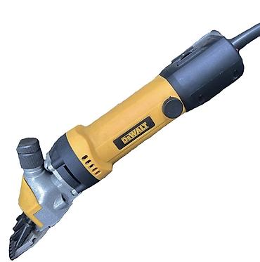 №: 8309 Məhsulun adı: Qoyun qırxma maşını DeWALT UM-S558 Brend: No