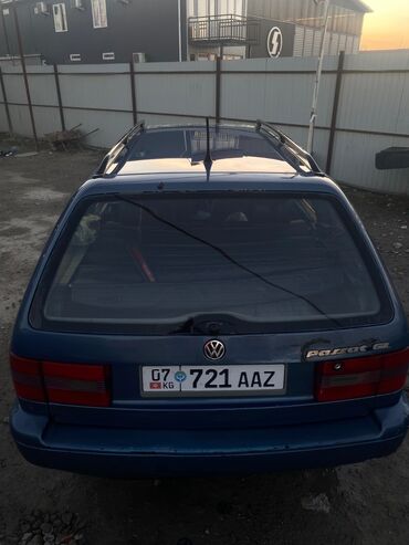 Volkswagen: Volkswagen Passat Variant: 1994 г., 2 л, Механика, Бензин, Универсал — 3