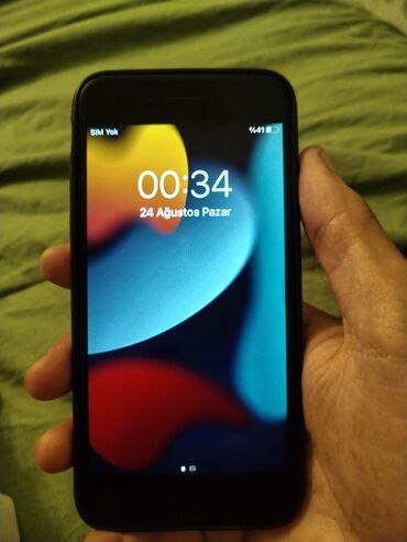 Apple iPhone: IPhone 7, Qara