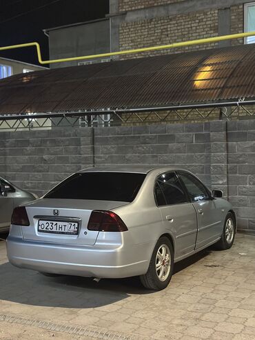 автомобиль венто: Honda Civic: 2001 г., 1.6 л, Автомат, Бензин, Седан