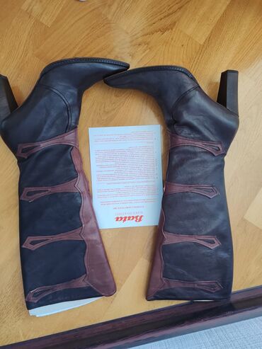 Çəkmələr: Uzunboğaz, Balenciaga, Ölçü: 39, rəng - Qəhvəyi, Yeni