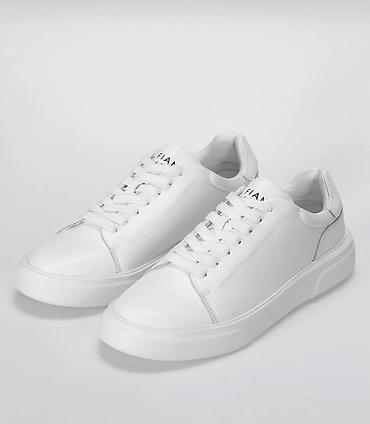 lufian: Lufian Shoes kişi sneakersi – klassik ağ rəngdə minimalist dizayn. - — 3