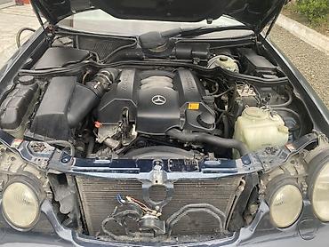 Mercedes-Benz: Mercedes-Benz E 280: 2.8 l | 1999 il Sedan — 5