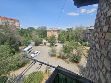 арендовать квартиру для офиса: 2 бөлмө, 41 кв. м, 4 кабат, Эски ремонт