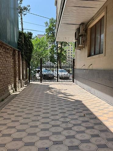 Аренда офисов: Vefa Сдается офис Площадь: 135м2 Этаж: 1 3 кабинета изолированных 2 — 3