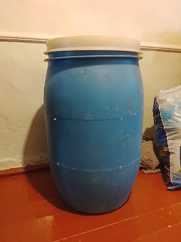 Бочки: Plastik barrel – mavi rəngli, yuxarıdan çıxarılan ağ qapaqlı. litri — 1