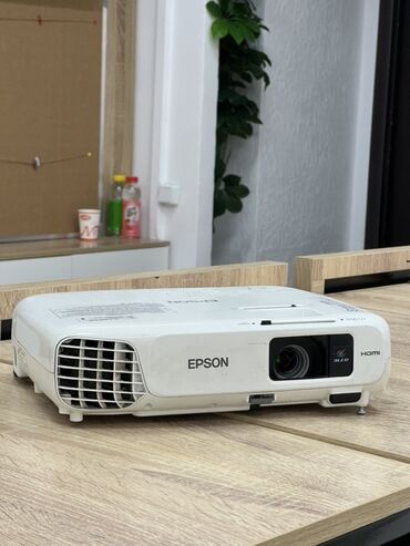 короб для буфера: Проектор Epson (3LCD, HDMI) - Технология 3LCD — естественные цвета и