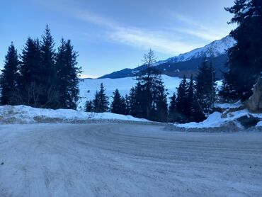 Трансфер, пассажирские перевозки: Каракол, Кордай КПП, ЗиЛ Такси, легковое авто | 4 мест at lalafo.kg — 23 Трансфер, пассажирские перевозки: Каракол, Кордай КПП, ЗиЛ Такси, легковое авто | 4 мест — 23