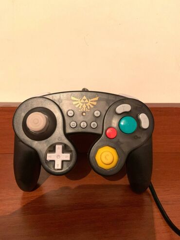 мышь для компьютера: Продаю 3 геймпад Первый 8bitdo ultimate продановторой проводной