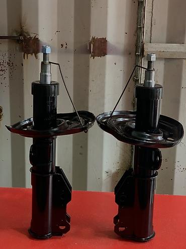 Другие детали ходовой части: Комплект оригинальных запчастей для Hyundai/Kia (Korea): 1) Ступица в — 2