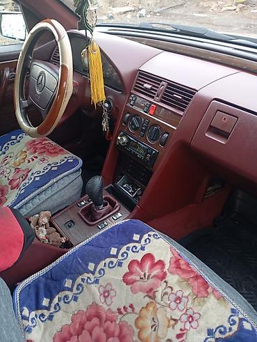 a6 audi: Mercedes-Benz C-Class: 1993 г., 1.8 л, Механика, Бензин, Седан — 6