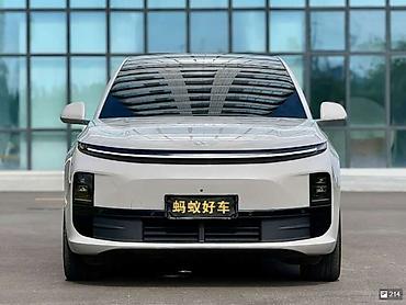 зил автомобиль: Lixiang L6: 2025 г., 1.5 л, Автомат, Гибрид, Кроссовер — 2