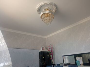 Kirayə evlər: Pirşağı qəs. 4 otaqlı, 150 kv. m, Yeni təmirli