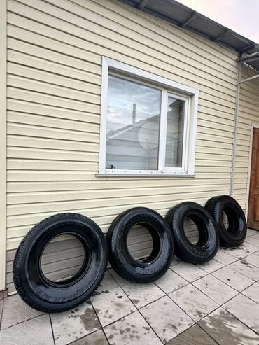 Шины: Шины 265 / 75 / R 16, Всесезонная, Б/у, Комплект, Внедорожные (АТ/МТ) — 6