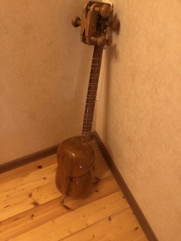 Tar: Tar Ideal veziyyetde Cat qirigi qopma hec bir problemi yoxdur Cantasi — 2