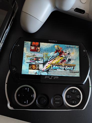 psp 2000: Sony PSP GO N1004 modeli Cihaz yaxşı vəziyyətdədir. Batareya super — 2