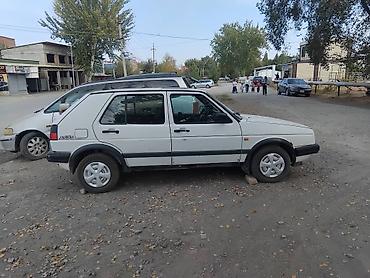 Volkswagen Golf: 1989 г., 1.3 л, Механика, Бензин, Хэтчбэк