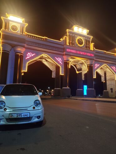 домкраты на авто: Daewoo Matiz, белый хэтчбек - Кузов: 5‑дверный хэтчбек, компактный