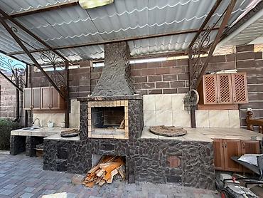 Продажа коттеджей и домов: Район Ташрабат Матросова/Медерова 3 уровневый особняк 📍 р-н — 4