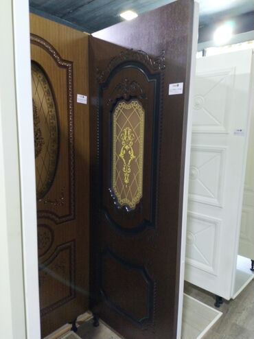 col qapi modelleri: Klassik naxışlı interyer qapıları - Material: MDF əsaslı, üzərində