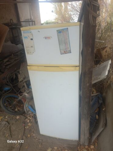 света лента: Холодильник Двухкамерный