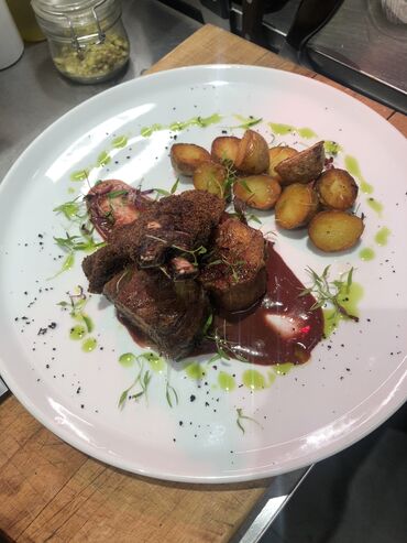 Повара: Шеф повар богатый опыт работы более 12 лет. Работал в Москве элитных — 29