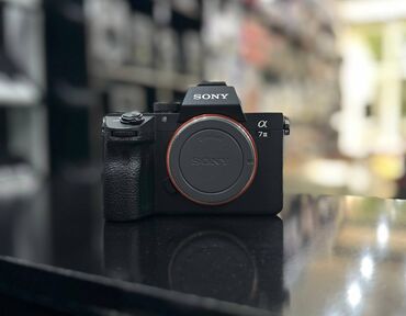 mikro sd kart: Fotoaparat "Sony a7 iii " Cəmi 4-5 profesional video çəkilib. Probeqi