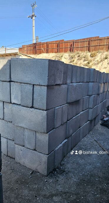 бетонный блок: Полистиролбетонный блок, 600x200x300, D600, Платная доставка, Самовывоз