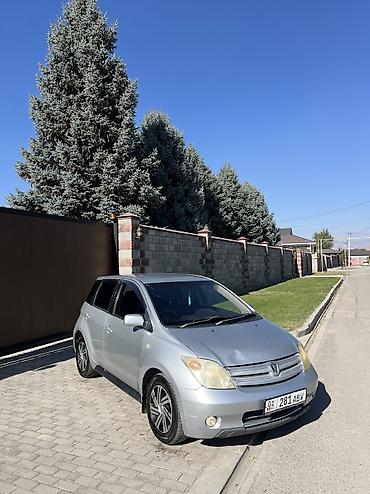 lada 2113: Toyota Ist: 2003 г., 1.3 л, Автомат, Бензин, Хэтчбэк — 2