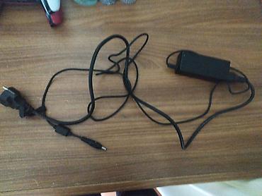 Noutbuk adapteri/şarj cihazı - Tip: AC adapter, divar prizindən