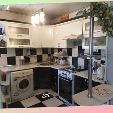 Aristonlar: *MƏTBƏX mebeli :-TƏCİLİ SATILIR*‼️ QİYMƏT:-550₼ ÖLÇÜ:-2*3 yada 2.5*3.5