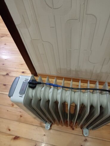 бочки для питьевой воды: Elenberg yağlı radiator - Növ: Elektrikli yağ radiatoru (yağla dolu