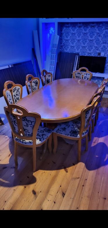 угловой стол письменный: Для гостиной, Б/у, Раскладной, 8 стульев, Малайзия