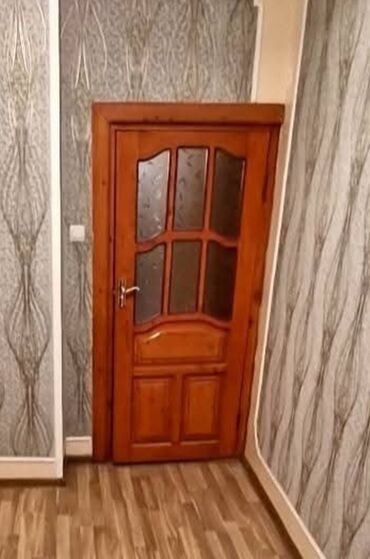 Bunker qapıları: Salam Taxta qapılar satılır 3 ədəd var təzədən seçilmir əla