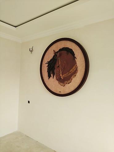 heykel satışı: Rəsm əsəri at başlı heykel böyük ölçüdə. Heykəl sənət əsəri. Təzə — 5