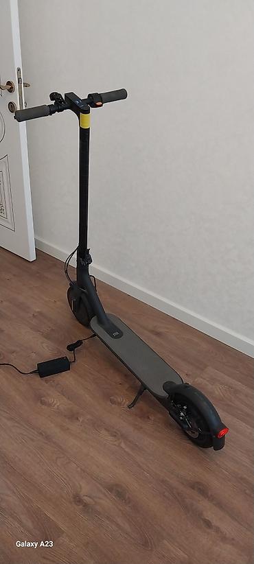 jet scooter: Xiaomi Mi Electric Scooter Essential (model DDHBC08NEB) elektrik — 7