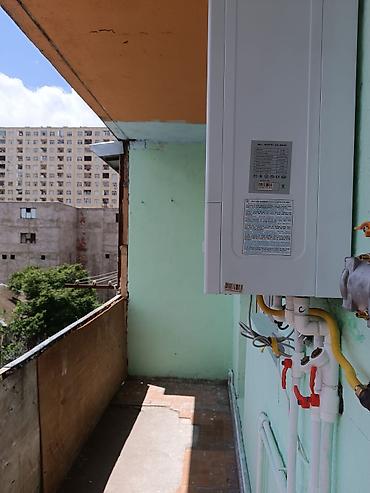 buzovnada kiraye evler 2026: Köhnə bazarın yaxınlığında 3 otaqlı, əşyasız mənzil kirayə verilir — 7