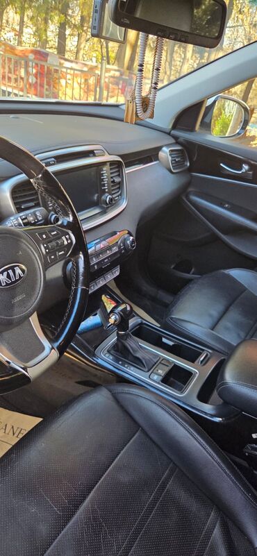 Kia: Kia Sorento: 2 l | 2014 il Ofrouder/SUV — 6