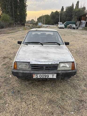 ВАЗ (ЛАДА) 21099: 2000 г., Седан